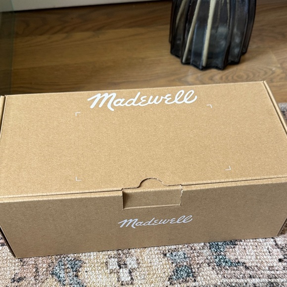 NWT Madewell Gold Mary Jane Flats with Black Strap - Picture 9 of 9